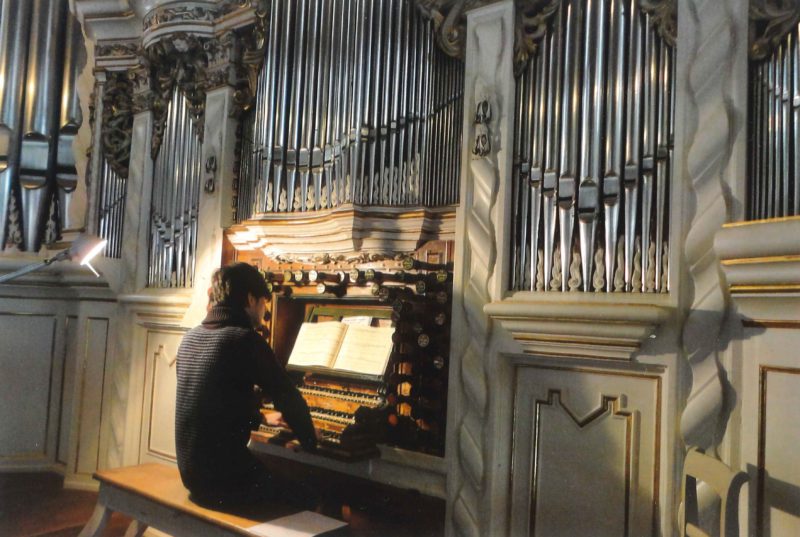 ヴュルツブルク音大時代。ヴァルタースハウゼンにあるトローストオルガンにて。